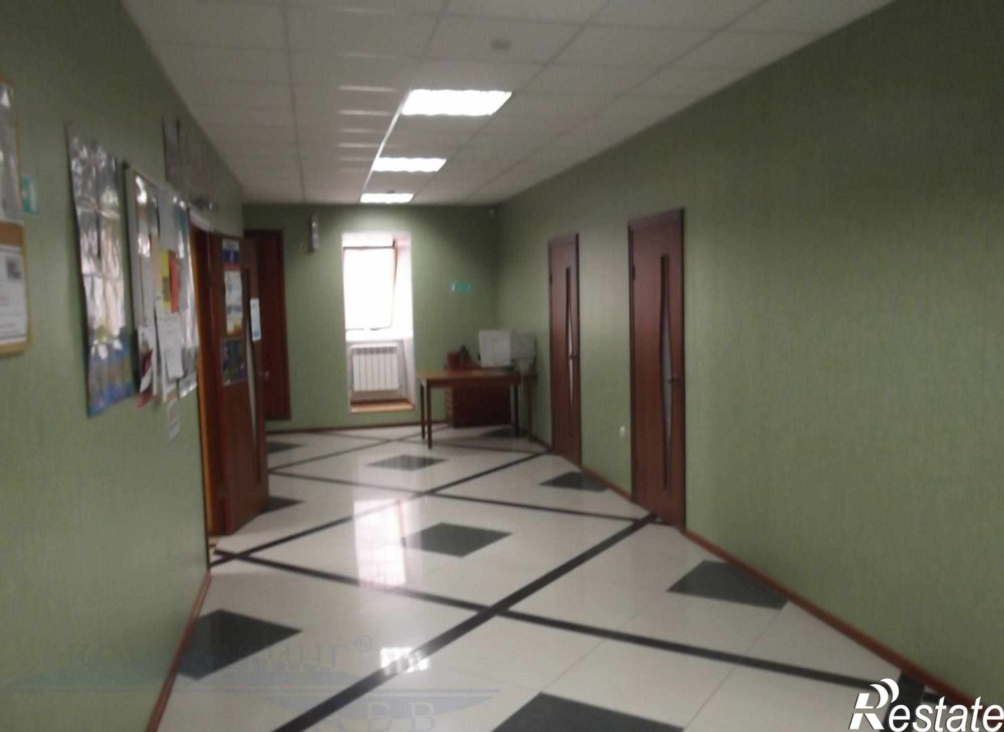 Сдать офис, помещение под офис за 9 800 рублей на г. Астрахань, Кировский район, ул. Победы, 51