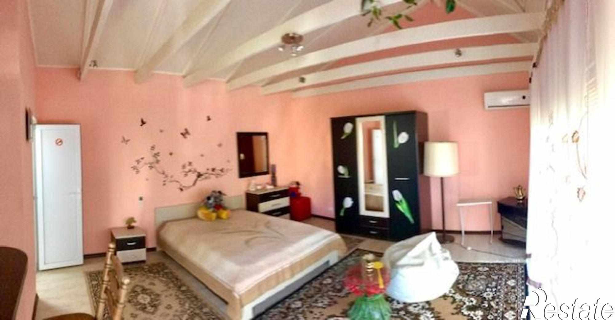 Купить дачу, дом, коттедж за 19 500 000 рублей на Вишнёвая улица, 4