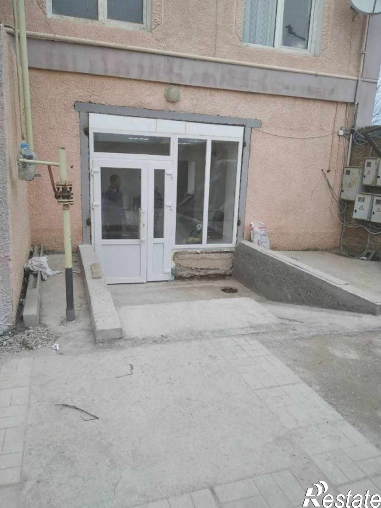 Купить офис, помещение под офис за 2 200 000 рублей на 4-я Морская улица, 1