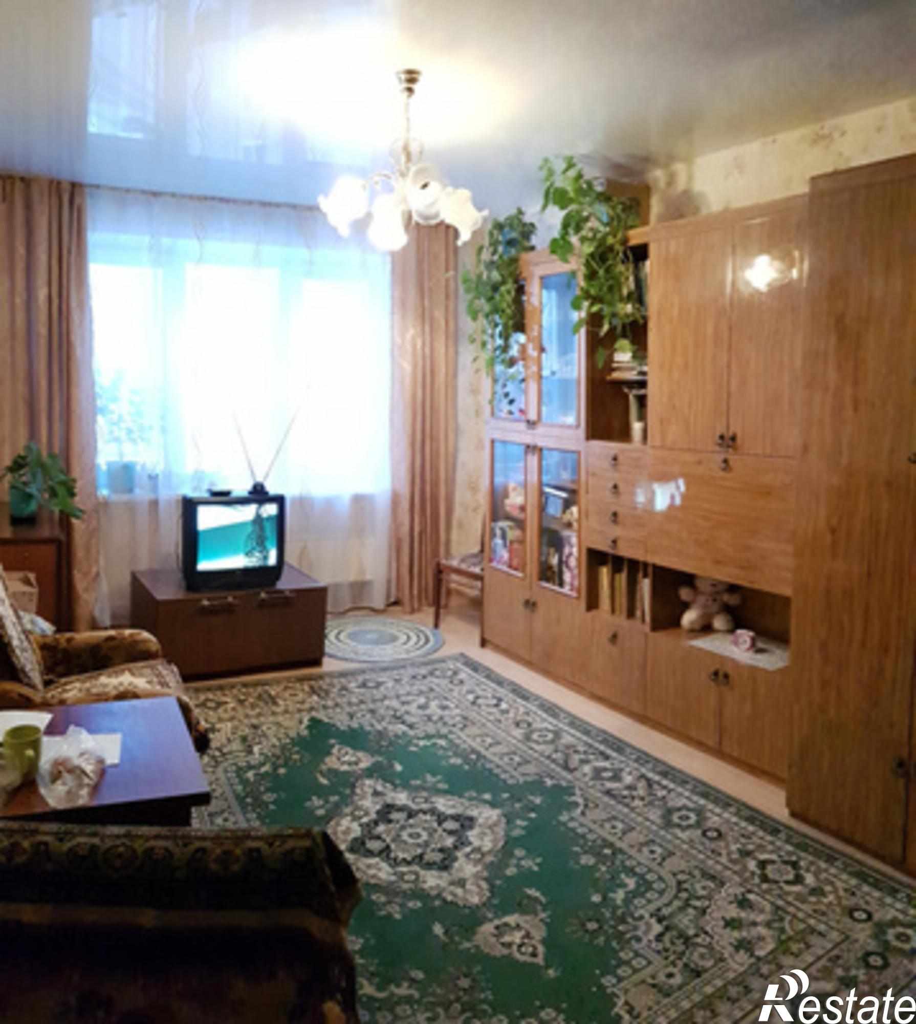 Купить квартиру за 2 050 000 рублей на Киров г, Павла Корчагина ул, 240к1