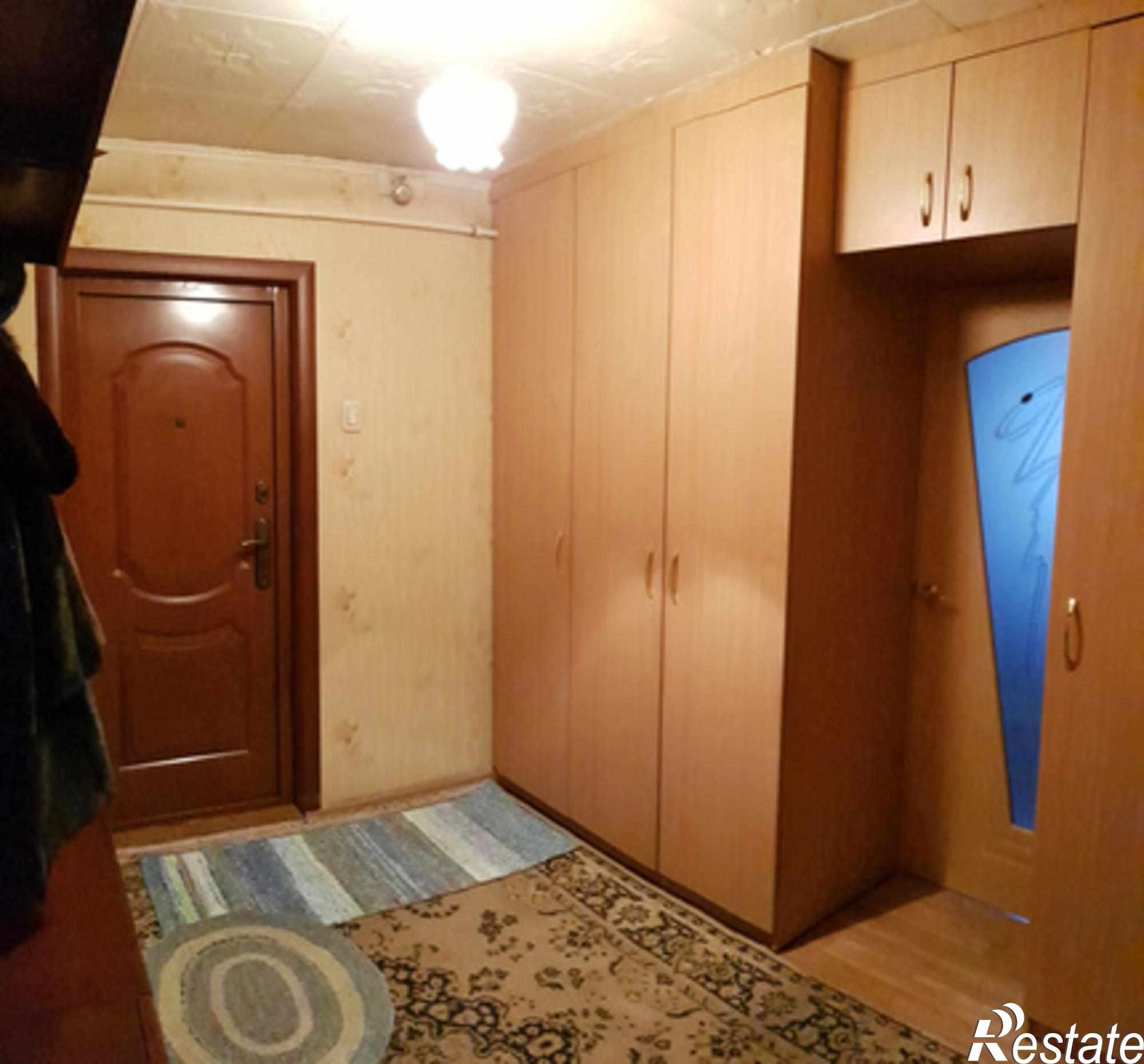 Купить квартиру за 2 050 000 рублей на Киров г, Павла Корчагина ул, 240к1