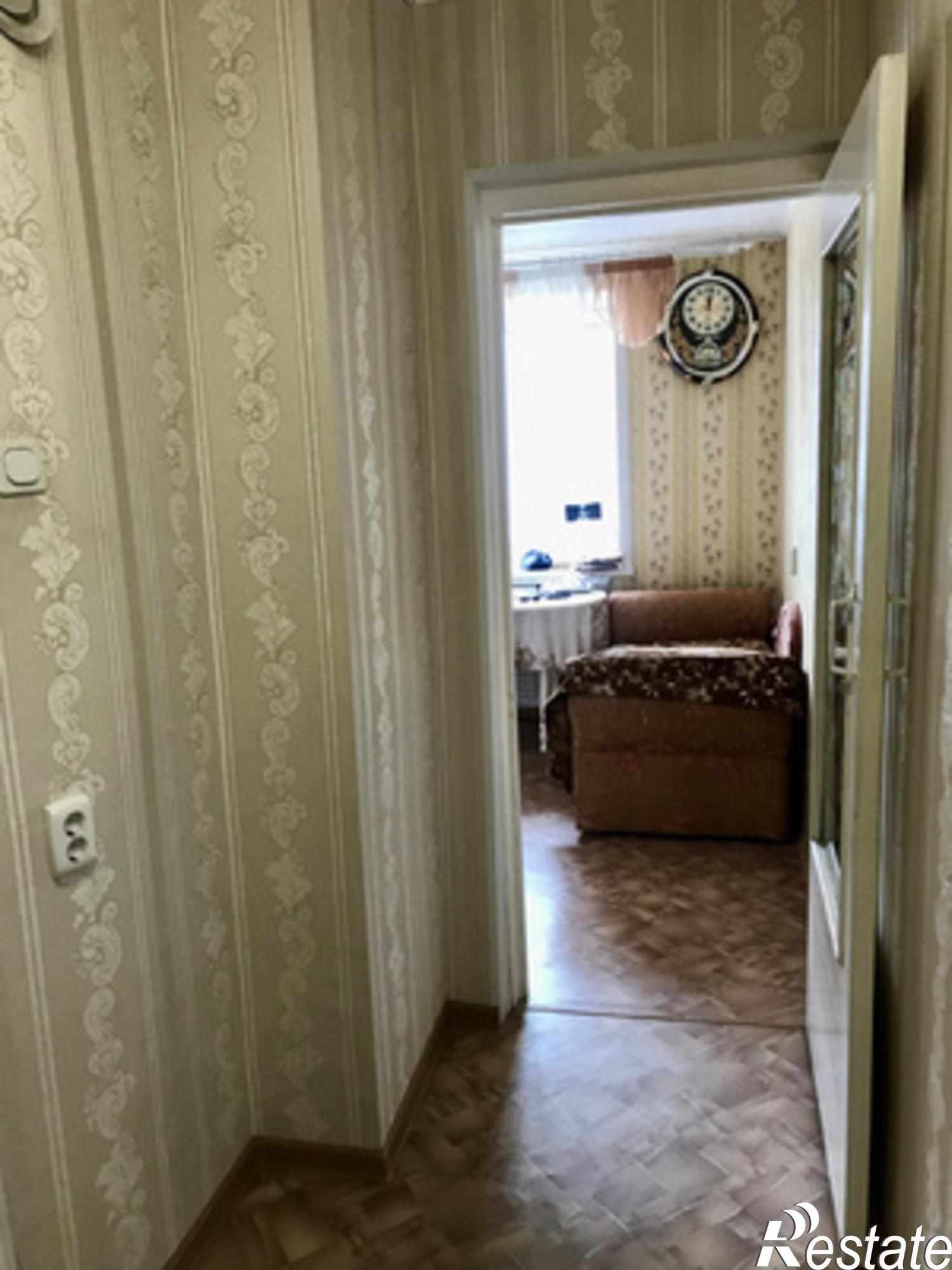 Купить квартиру за 1 950 000 рублей на Киров г, Чехова ул, 8