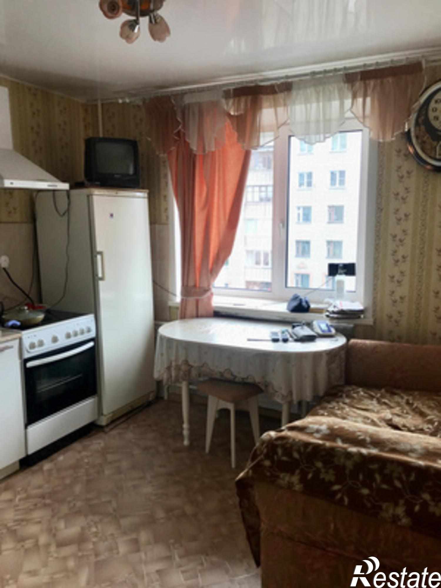 Купить квартиру за 1 950 000 рублей на Киров г, Чехова ул, 8