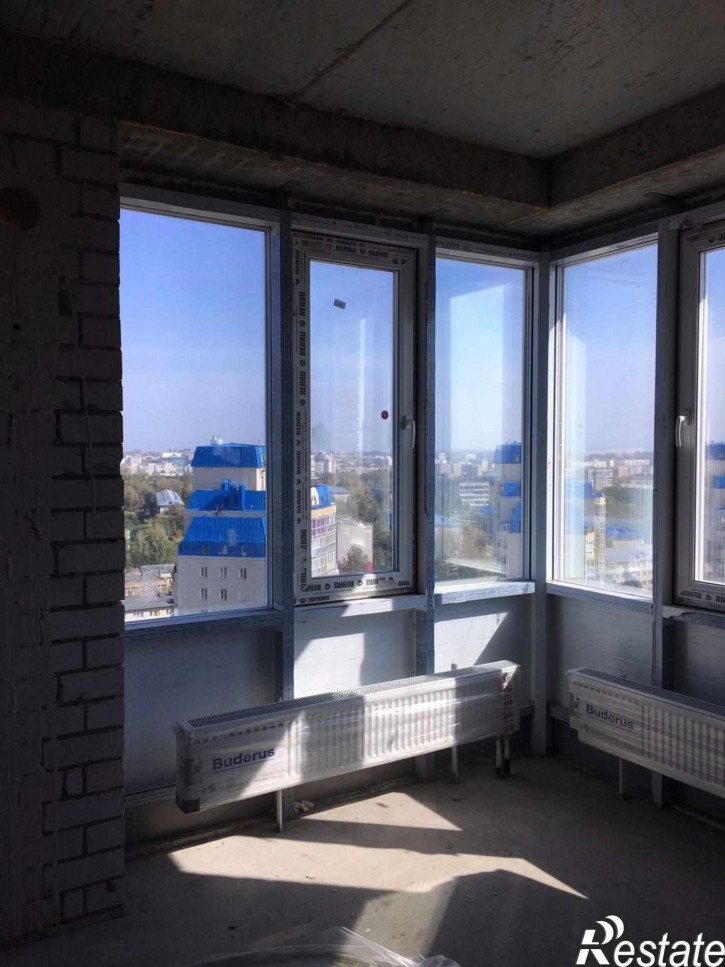 4-комн квартира в новом доме ул. Антона Петрова, 221 г