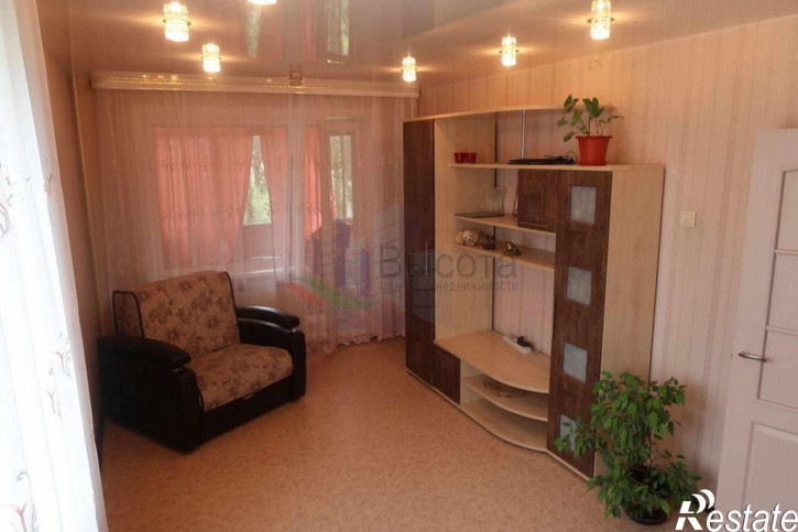2-комн квартира ул. Комсомольская,3