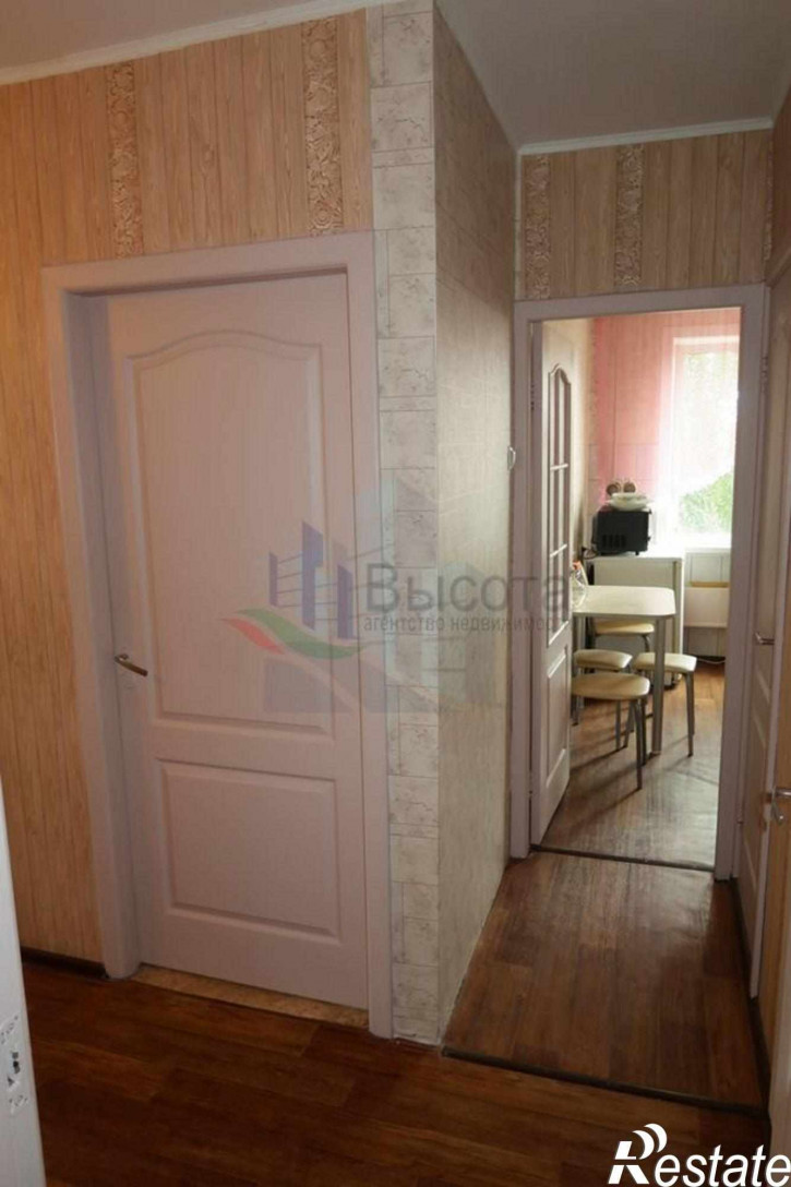 2-комн квартира ул. Комсомольская,3
