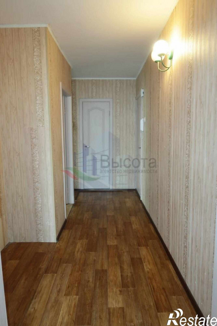 2-комн квартира ул. Комсомольская,3
