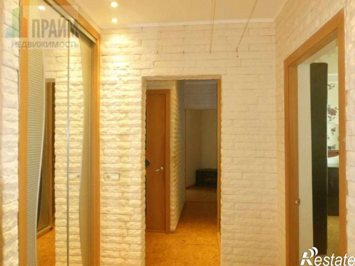 3-комн квартира пр-кт Октябрьский,61