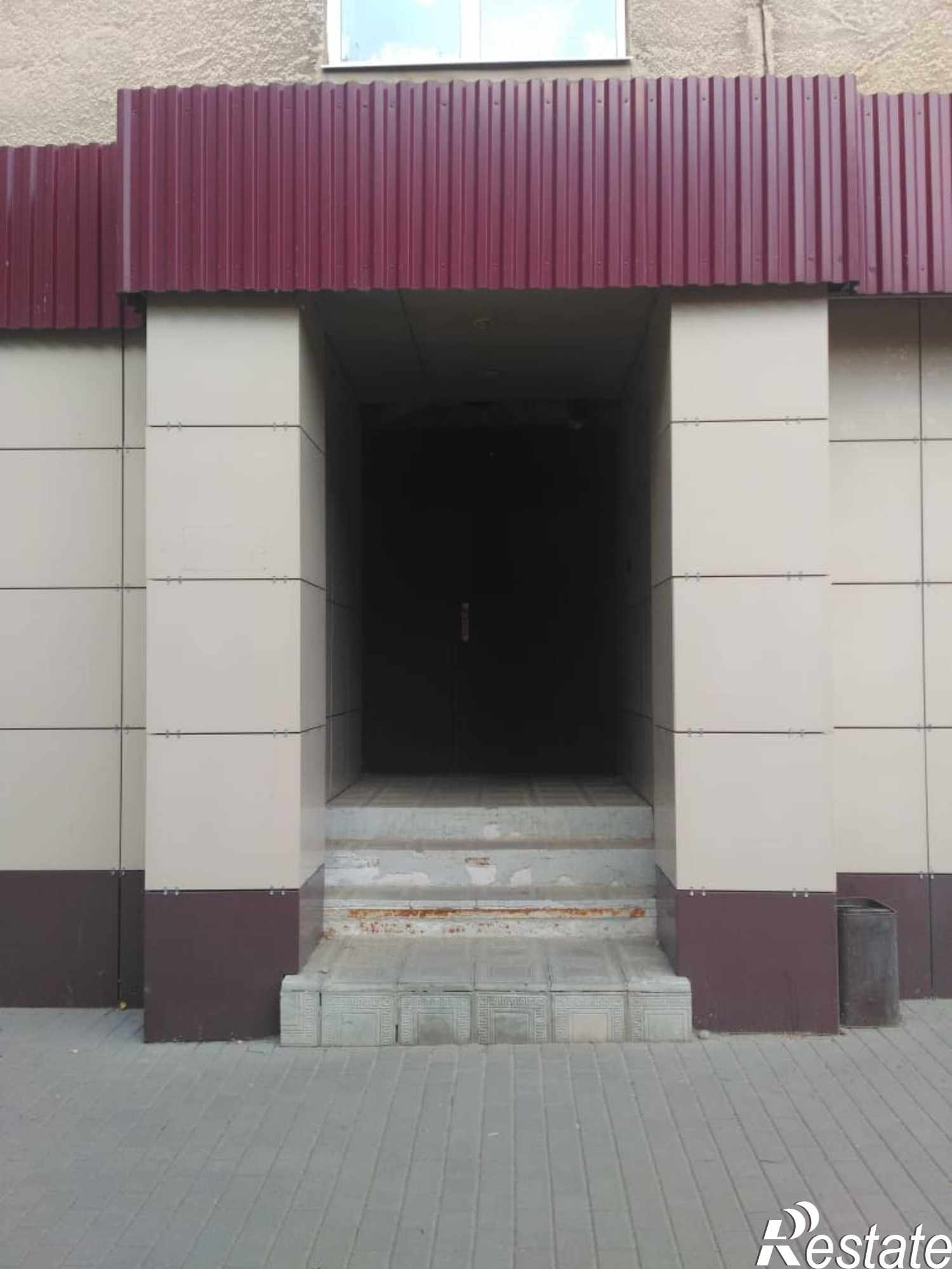 Купить офис, помещение под офис за 2 500 000 рублей на ул. Калинина, д. 1