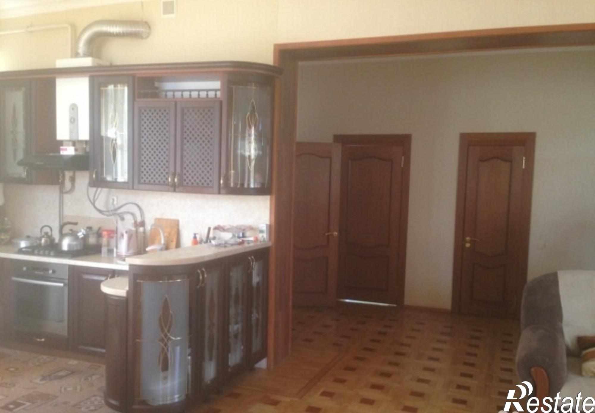 Купить дачу, дом, коттедж за 22 000 000 рублей на Лиственная улица, д.30