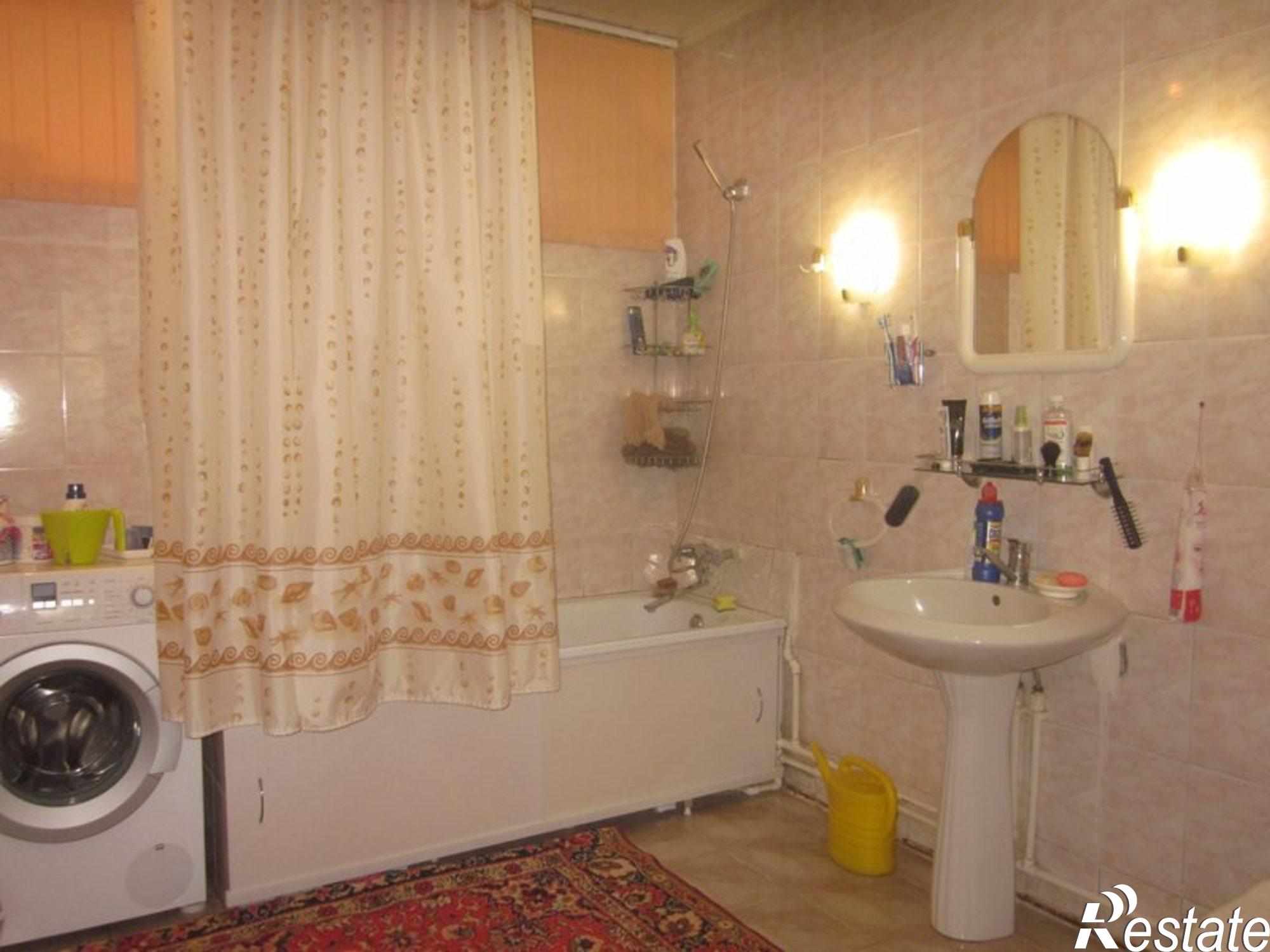 Сдать дачу, дом, коттедж за 50 000 рублей на г. Астрахань, Советский район, ул. Безжонова