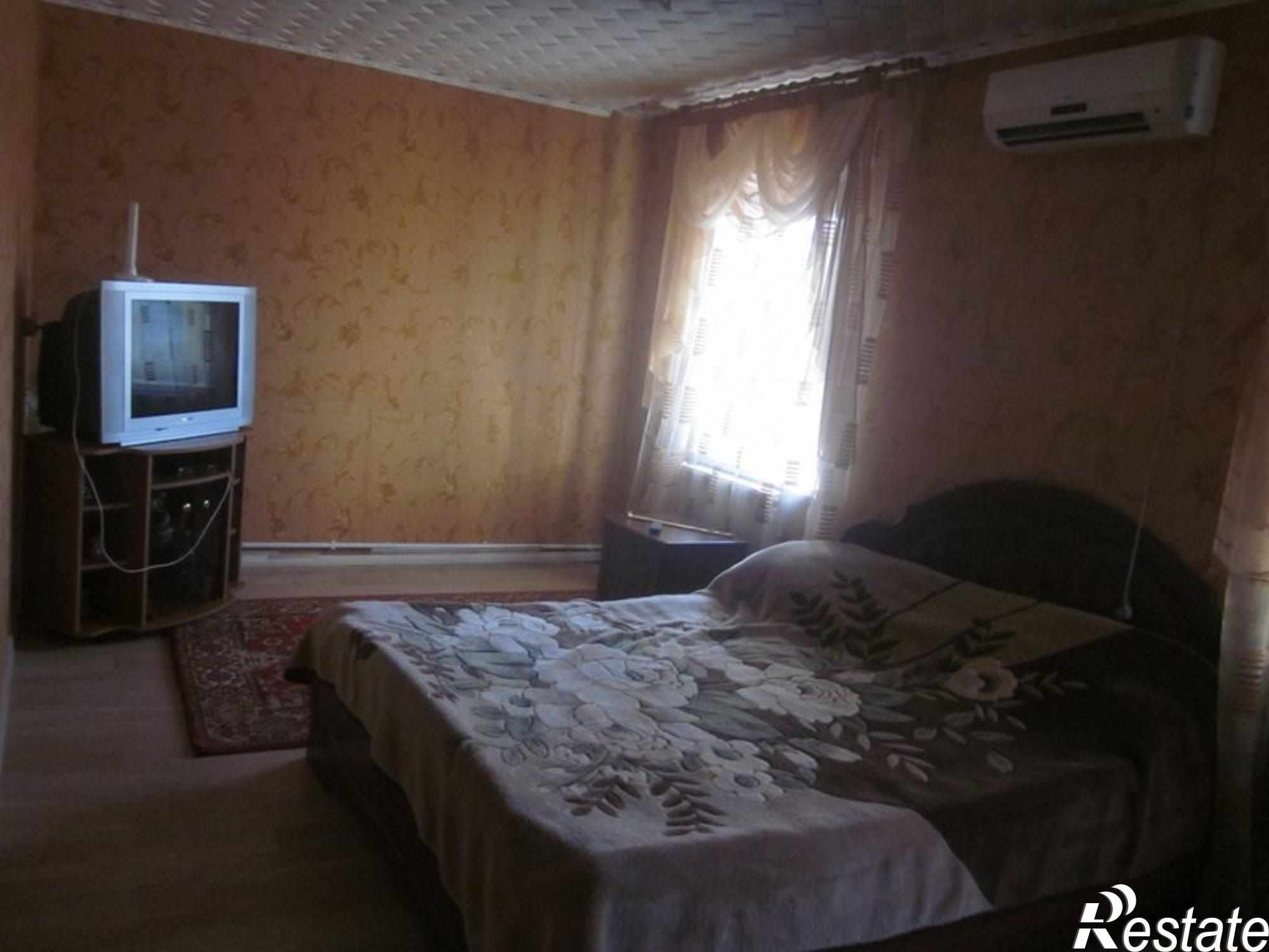 Сдать дачу, дом, коттедж за 50 000 рублей на г. Астрахань, Советский район, ул. Безжонова