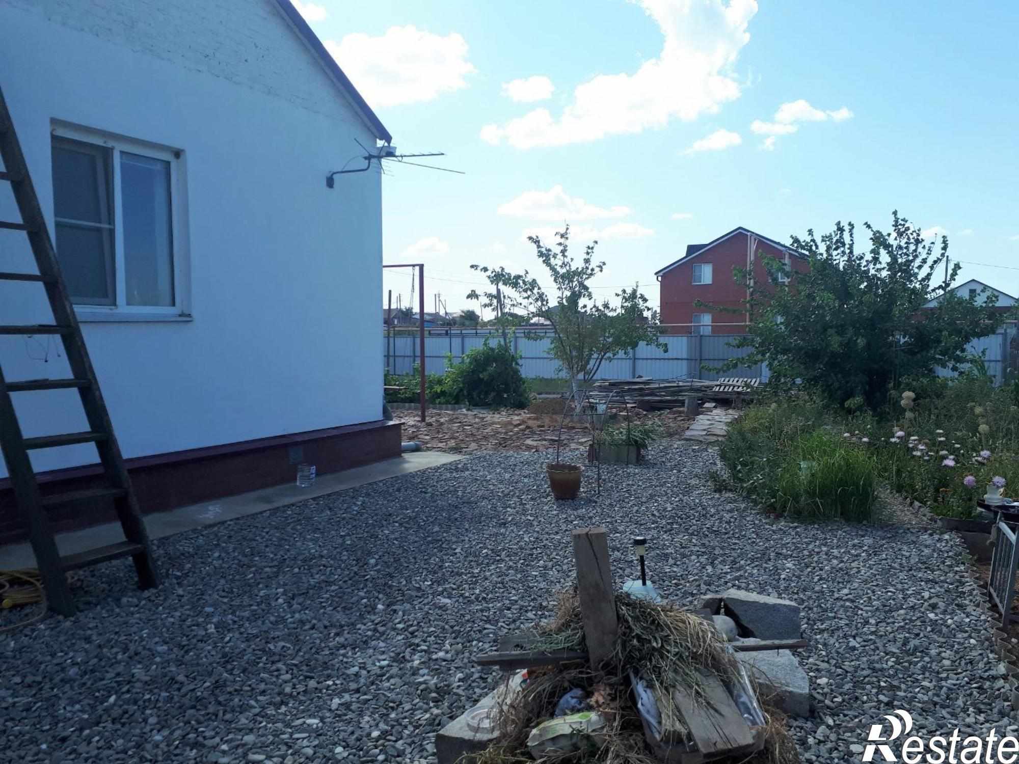 Купить дачу, дом, коттедж за 2 100 000 рублей на Осыпной Бугор Село,Степная улица,1
