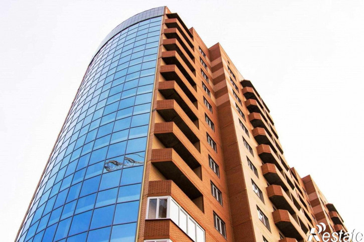 3-комн квартира в новом доме Латышева Улица,3Л