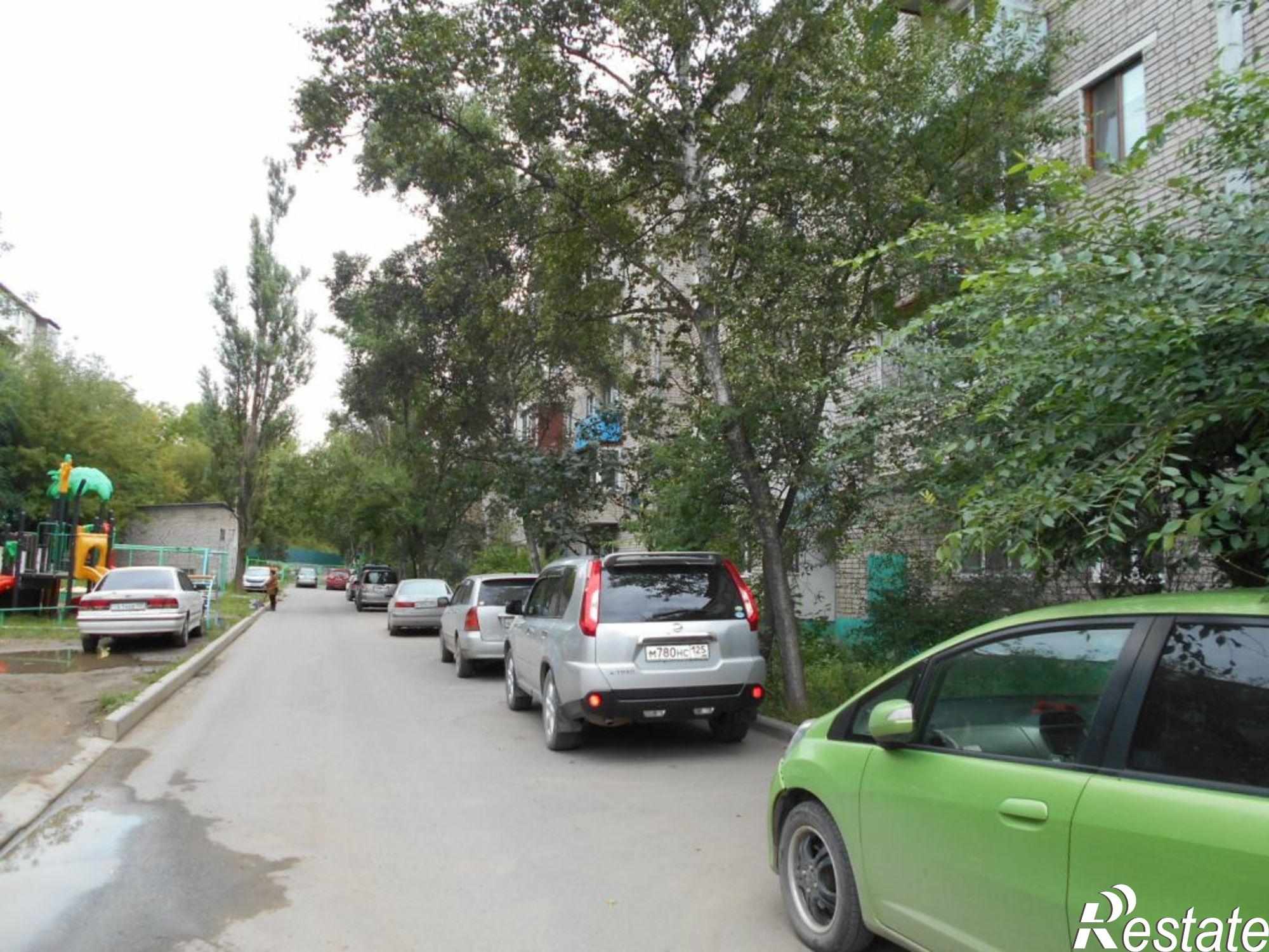 Купить комнату за 480 000 рублей на Бокситогорская ул, 16