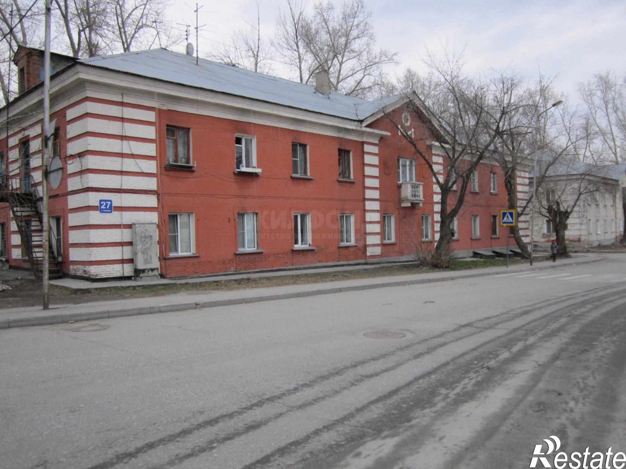 Купить комнату за 600 000 рублей на Аксенова, 27