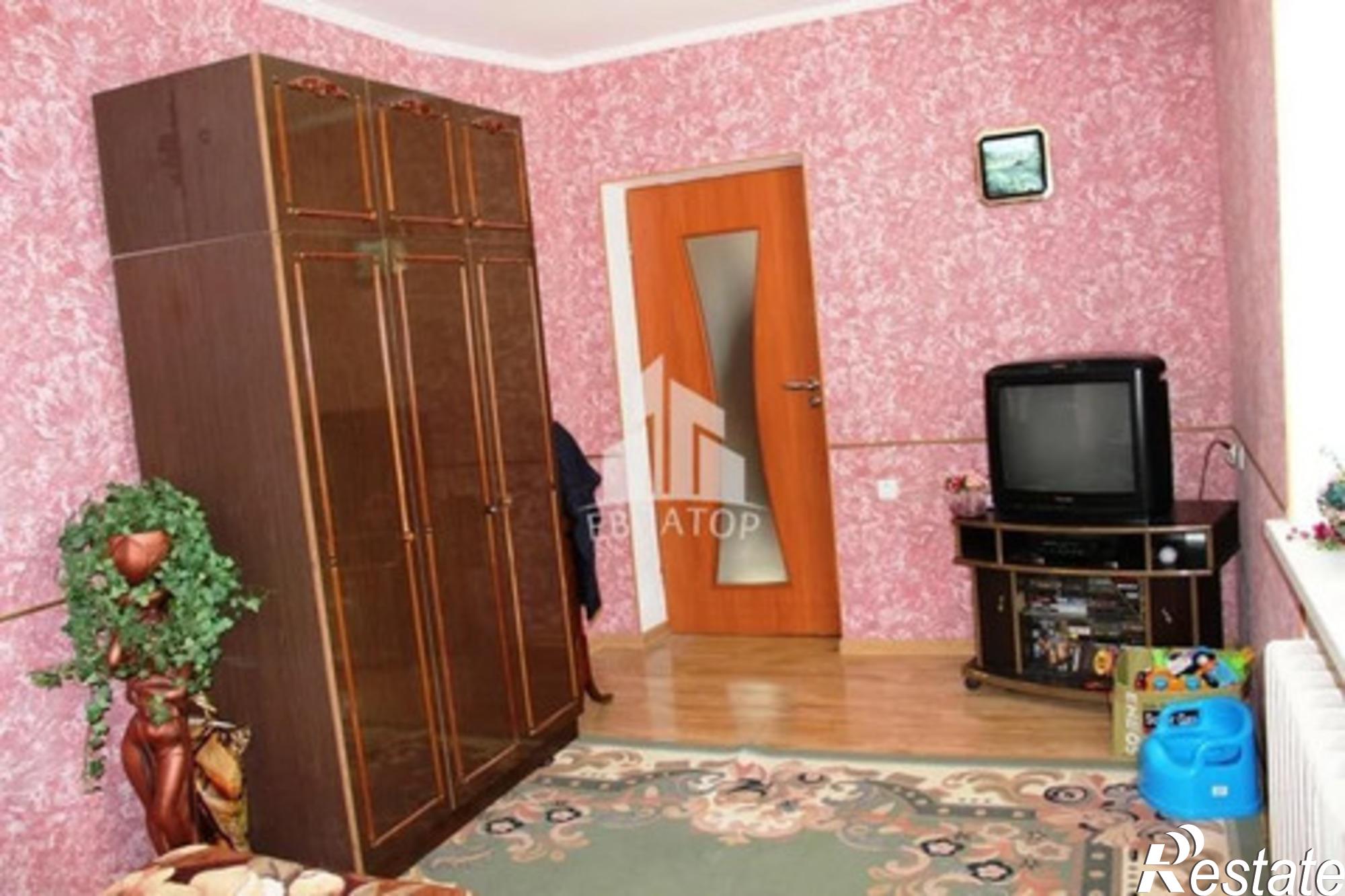Купить дачу, дом, коттедж за 12 000 000 рублей на ул. Русская