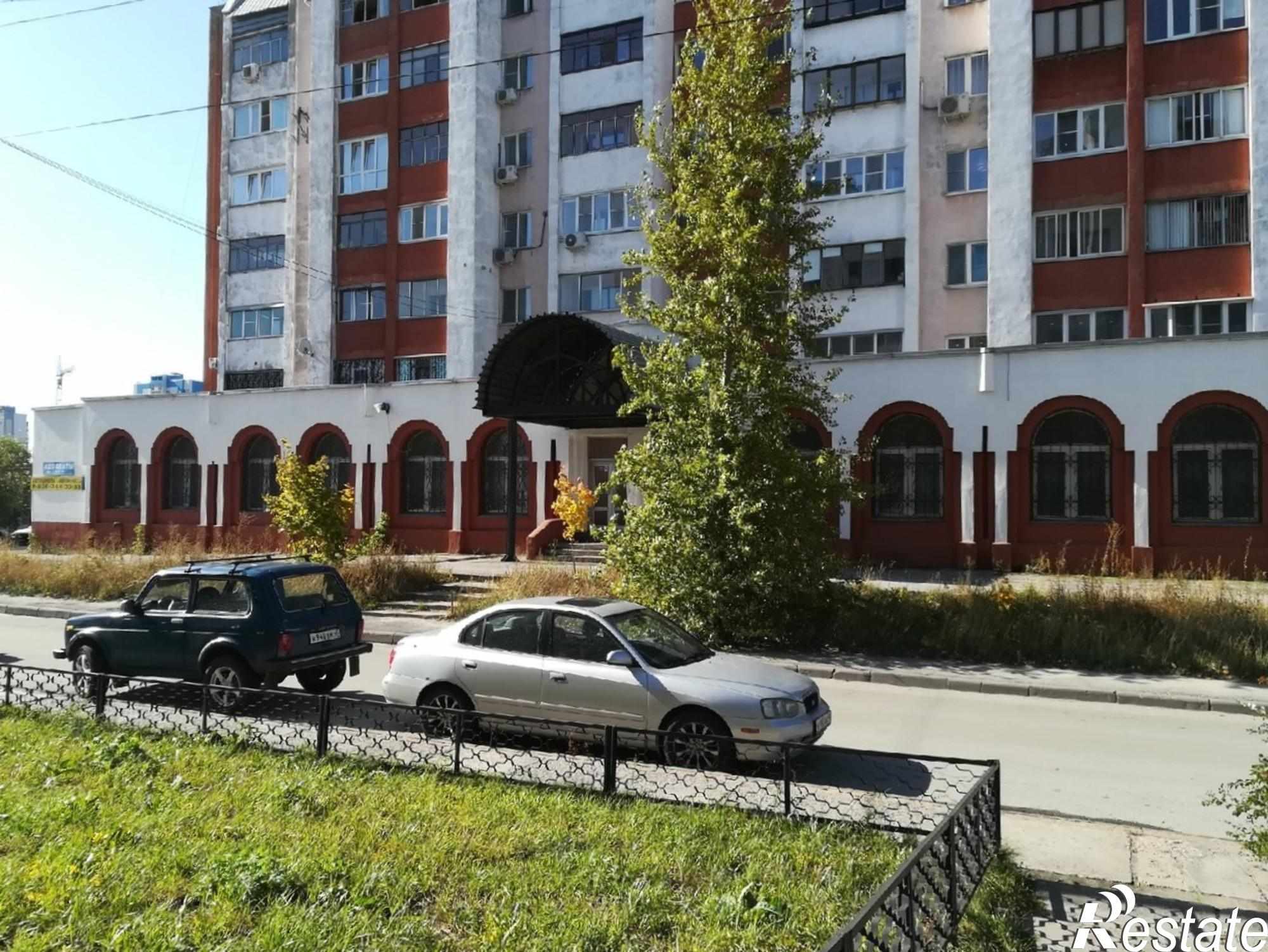 Сдать торговое помещение за 321 300 рублей на ул. Октябрьская, д. 3