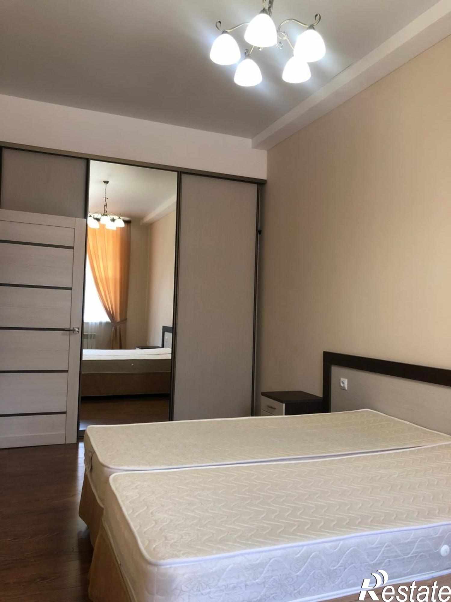 Купить квартиру за 6 600 000 рублей на Красная Поляна пгт, Защитников Кавказа ул, 3
