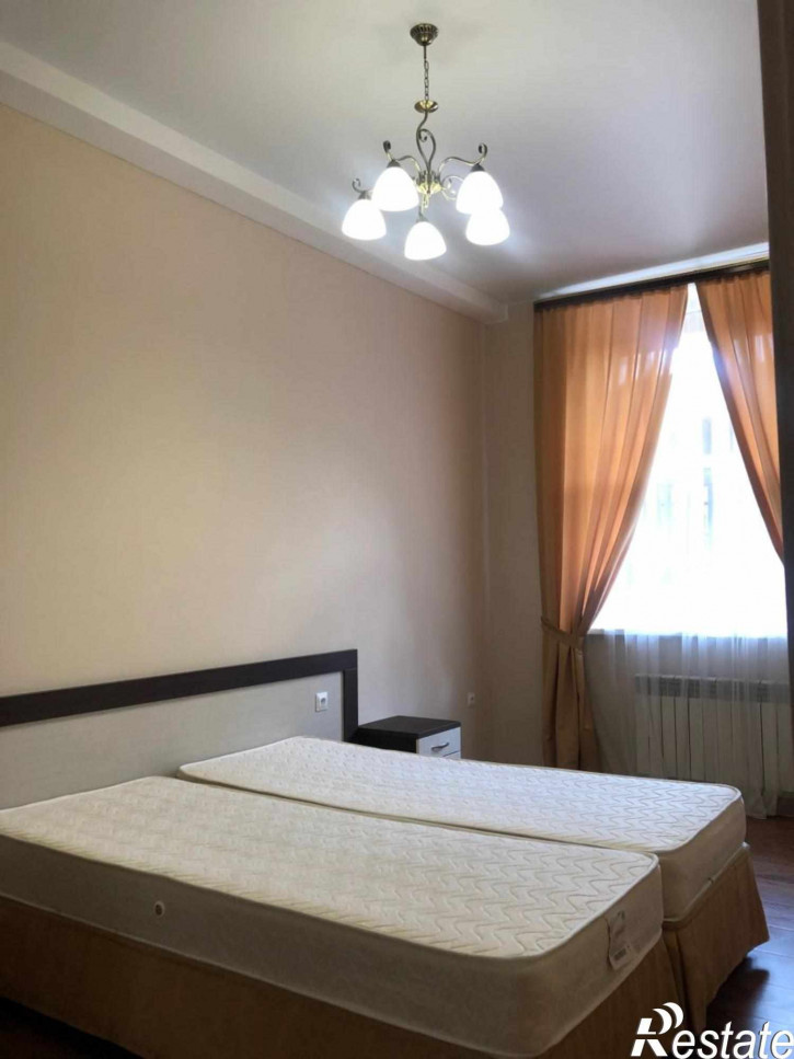 3-комн квартира Красная Поляна пгт, Защитников Кавказа ул, 3