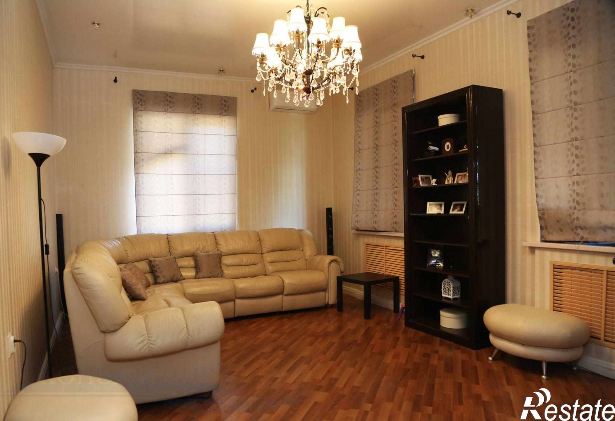 Купить дачу, дом, коттедж за 8 100 000 рублей на г. Астрахань, Советский район, ул. Тополиная
