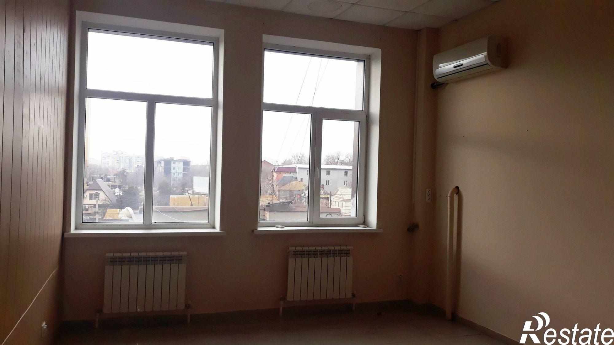 Сдать офис, помещение под офис за 10 500 рублей на г. Астрахань, Советский район, ул. Кубанская/Челябинская,1