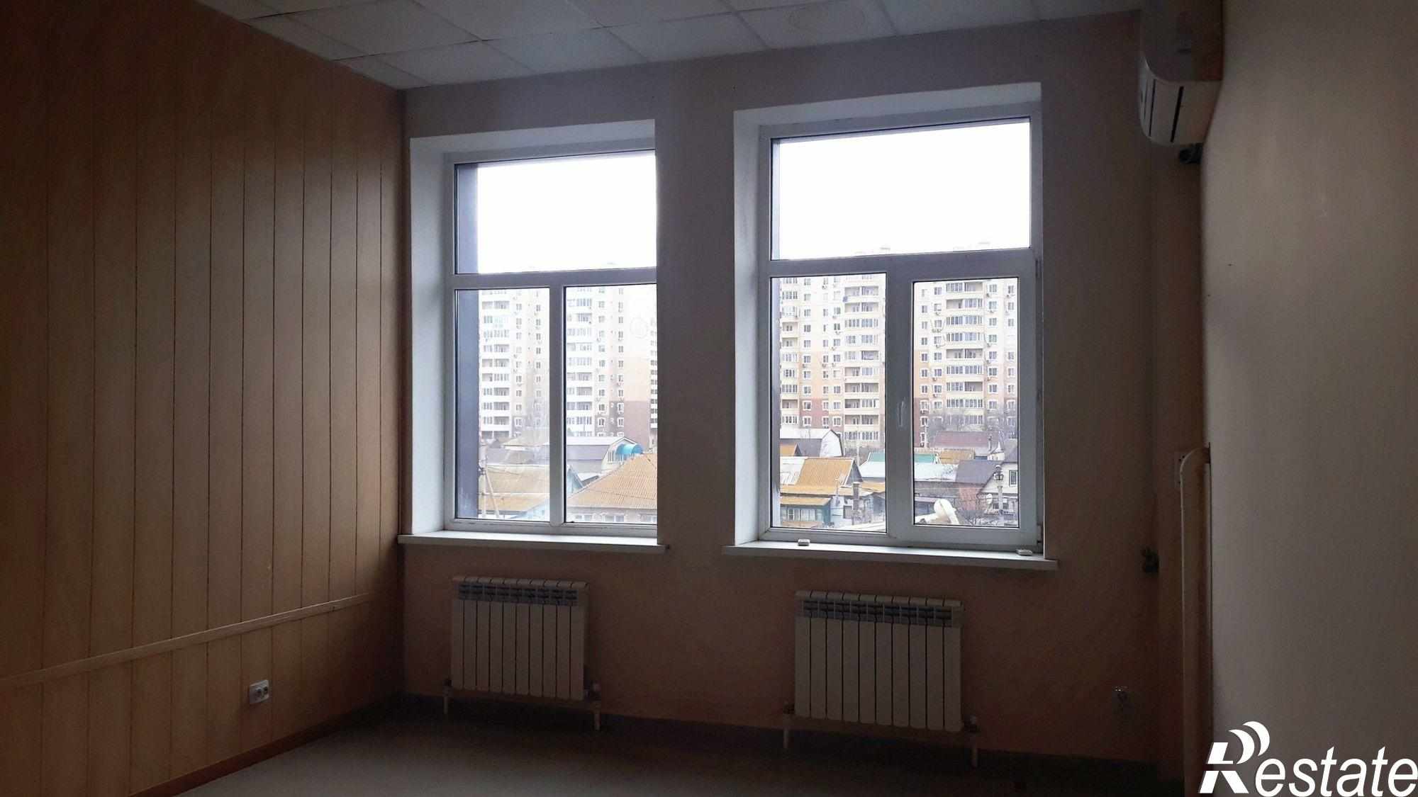 Сдать офис, помещение под офис за 10 500 рублей на г. Астрахань, Советский район, ул. Кубанская/Челябинская,1