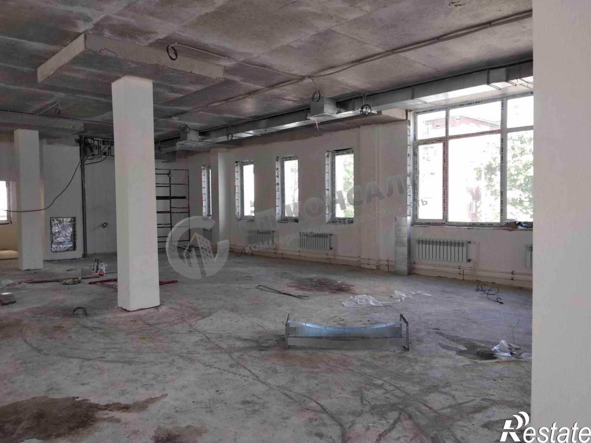 Сдать офис, помещение под офис за 180 000 рублей на Крайнова ул