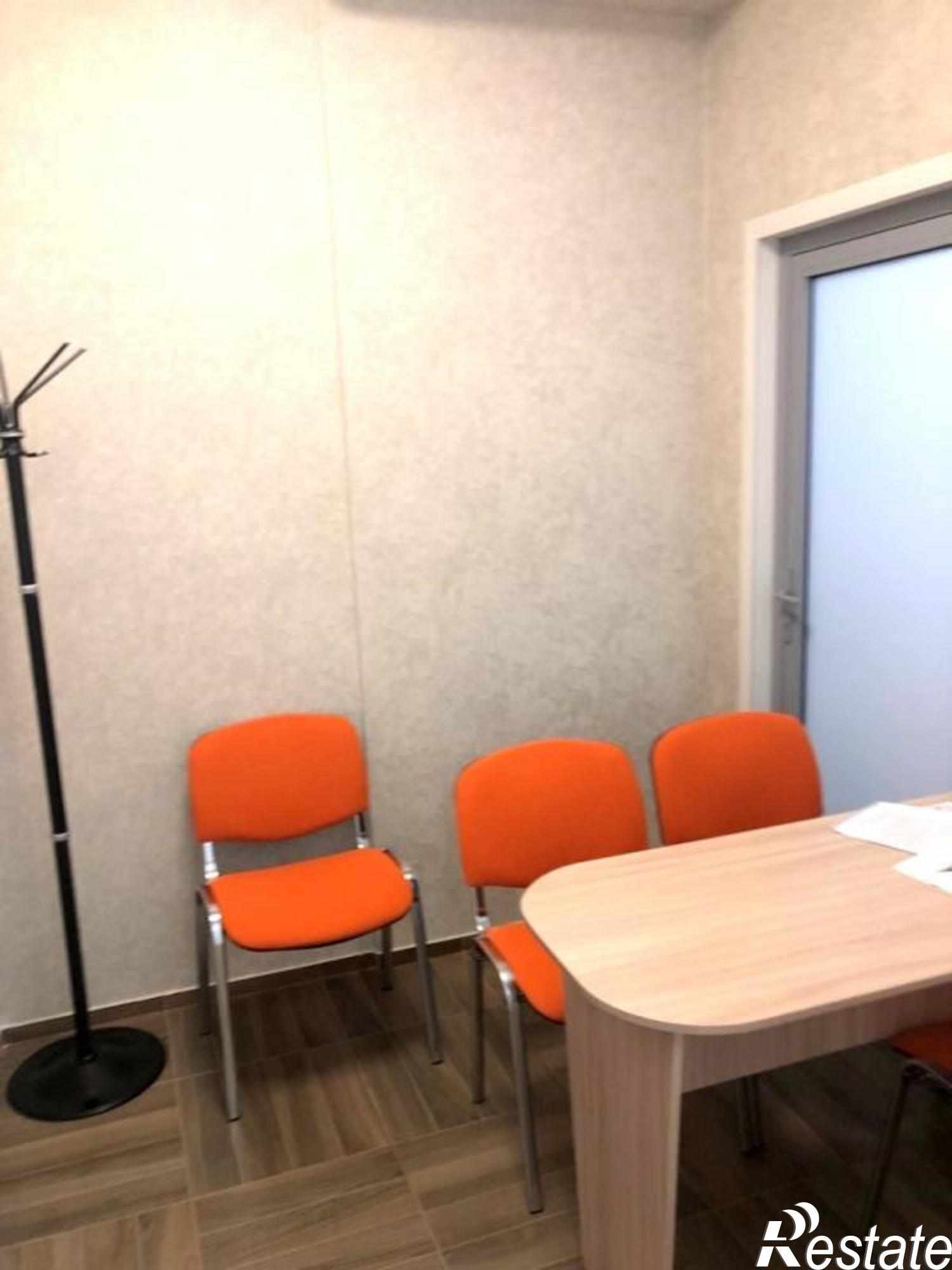 Купить офис, помещение под офис за 8 900 000 рублей на Пионерский б-р, 3