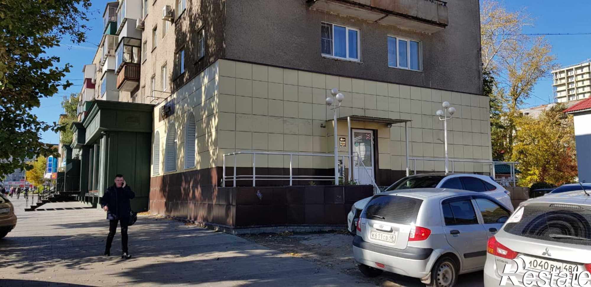 Сдать торговое помещение за 65 000 рублей на ул. Первомайская, д. 80