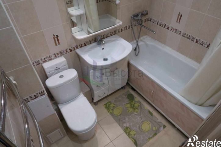 3-комн квартира ул. Бориса Богаткова,245