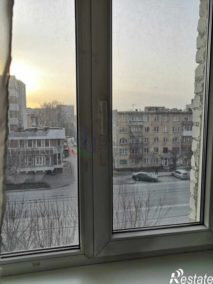2-комн квартира ул. Нарымская,6