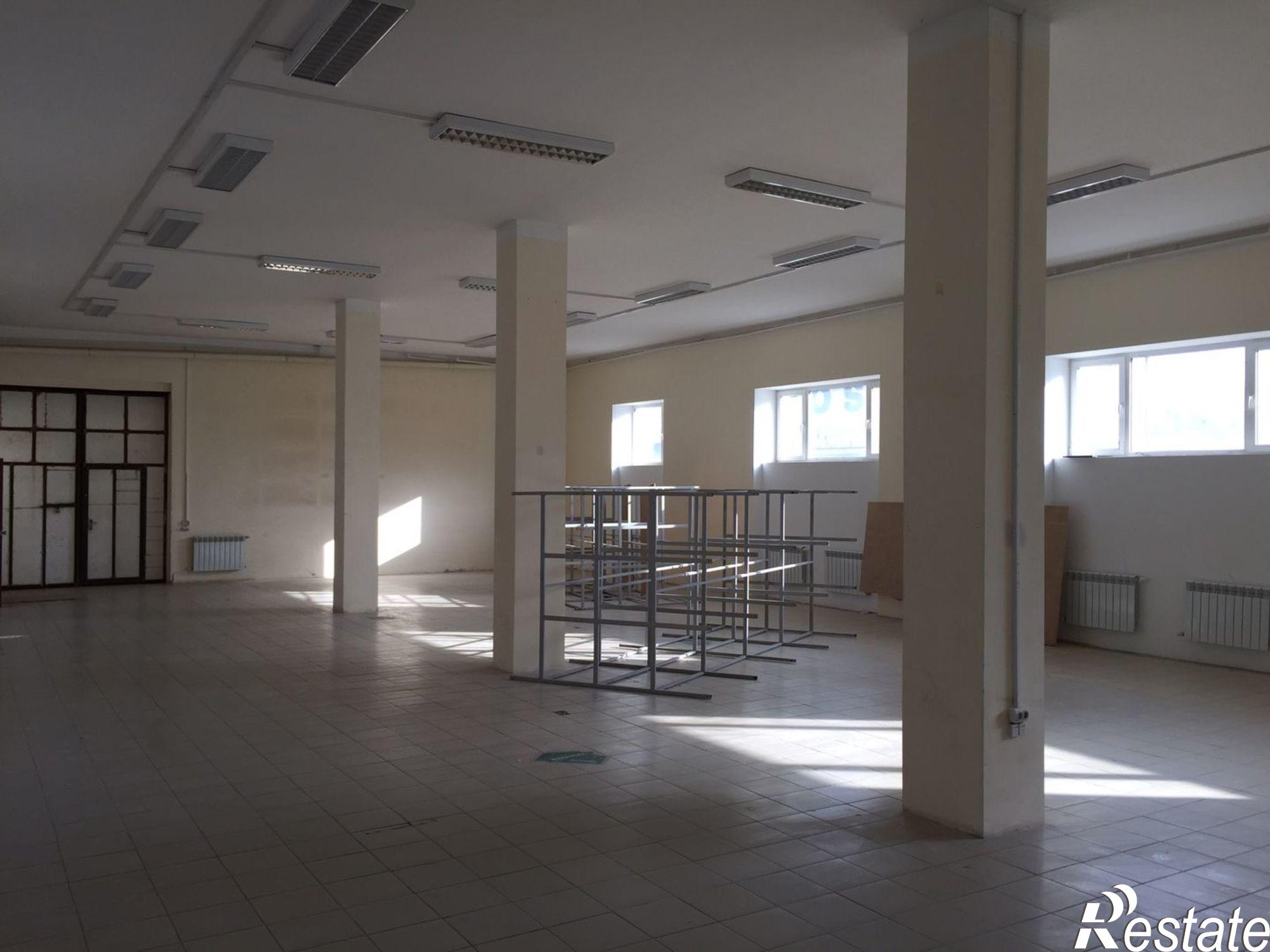 Сдать помещение свободного назначения за 105 000 рублей на г. Астрахань, Ленинский р-н, ул. Аксакова 7 Б