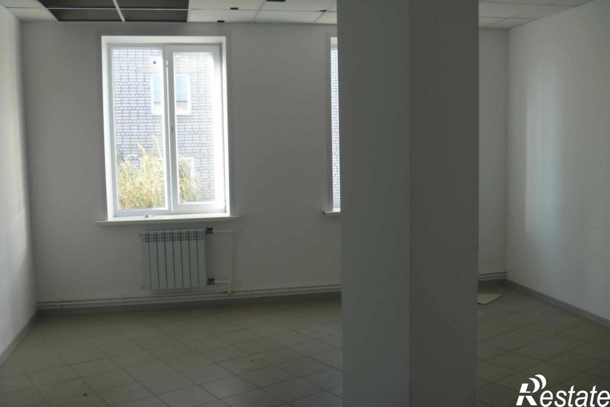 Сдать торговое помещение за 260 000 рублей на пл. Горскова, д. 1