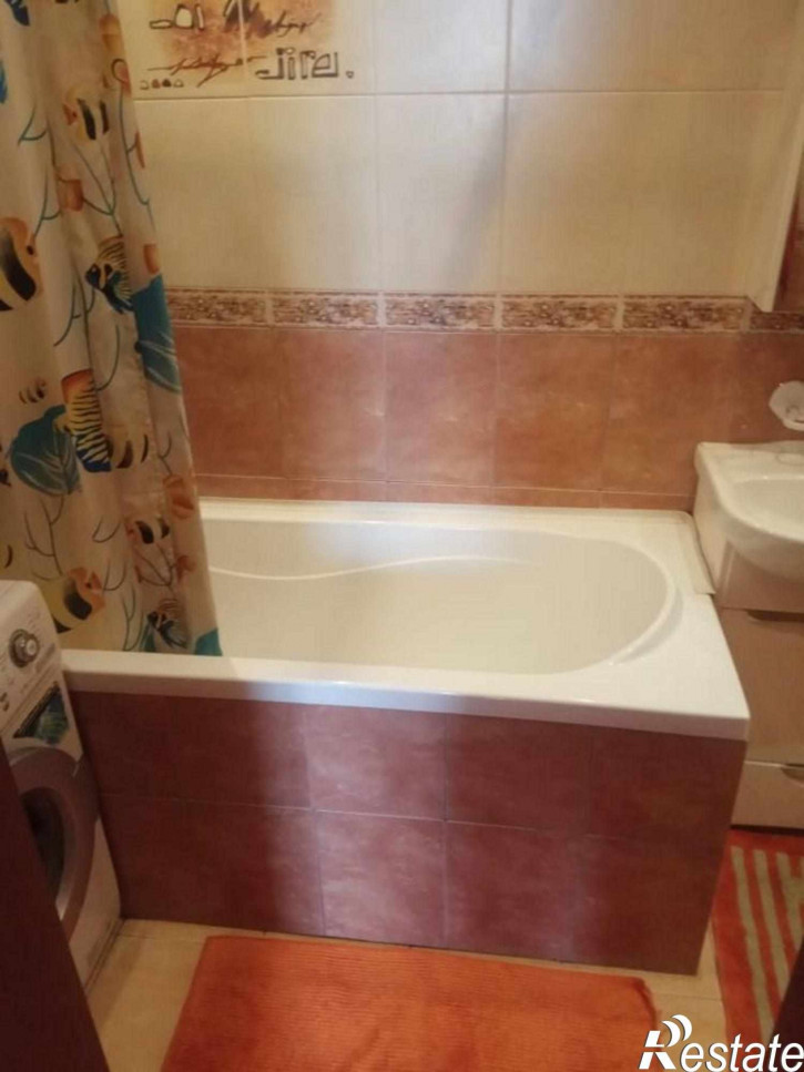 2-комн квартира ул. Вавилова,3