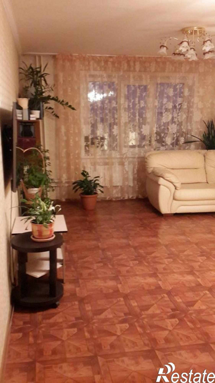 2-комн квартира ул. Высоцкого,64