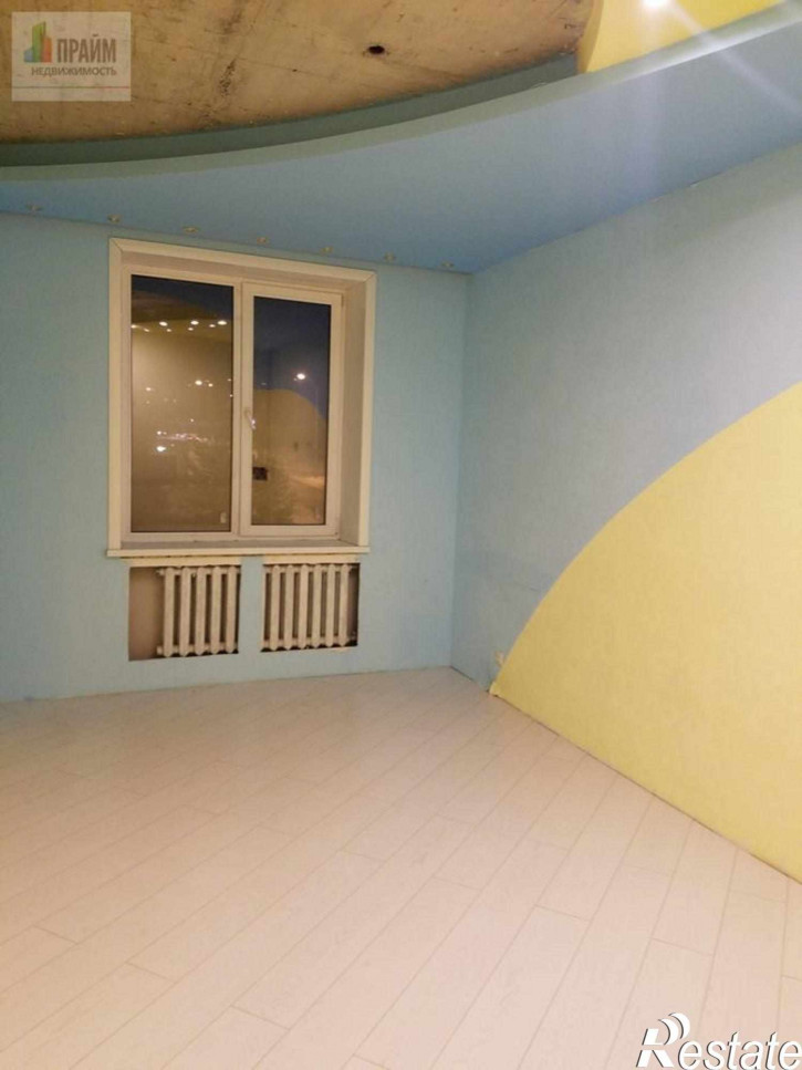 3-комн квартира б-р Осенний,6