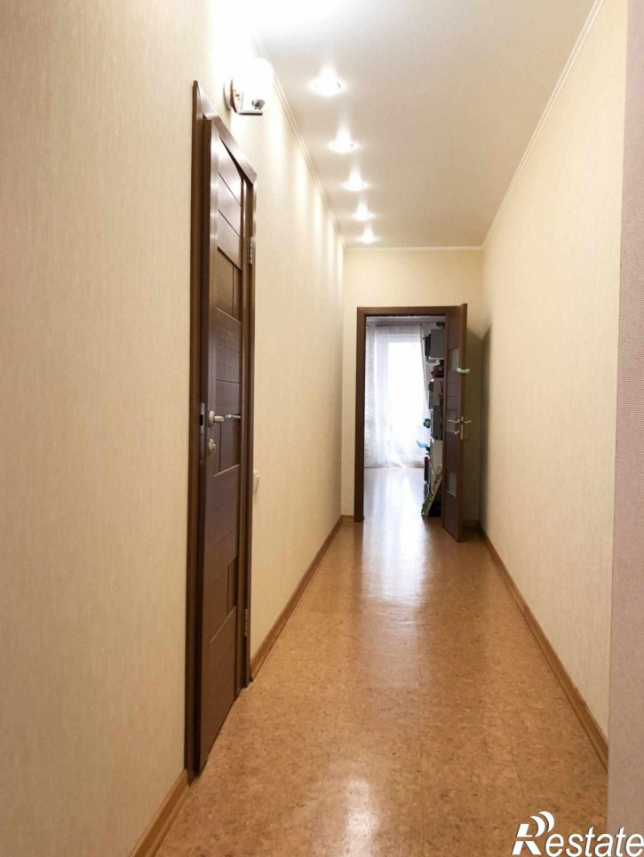 3-комн квартира Кирпичная ул, 2