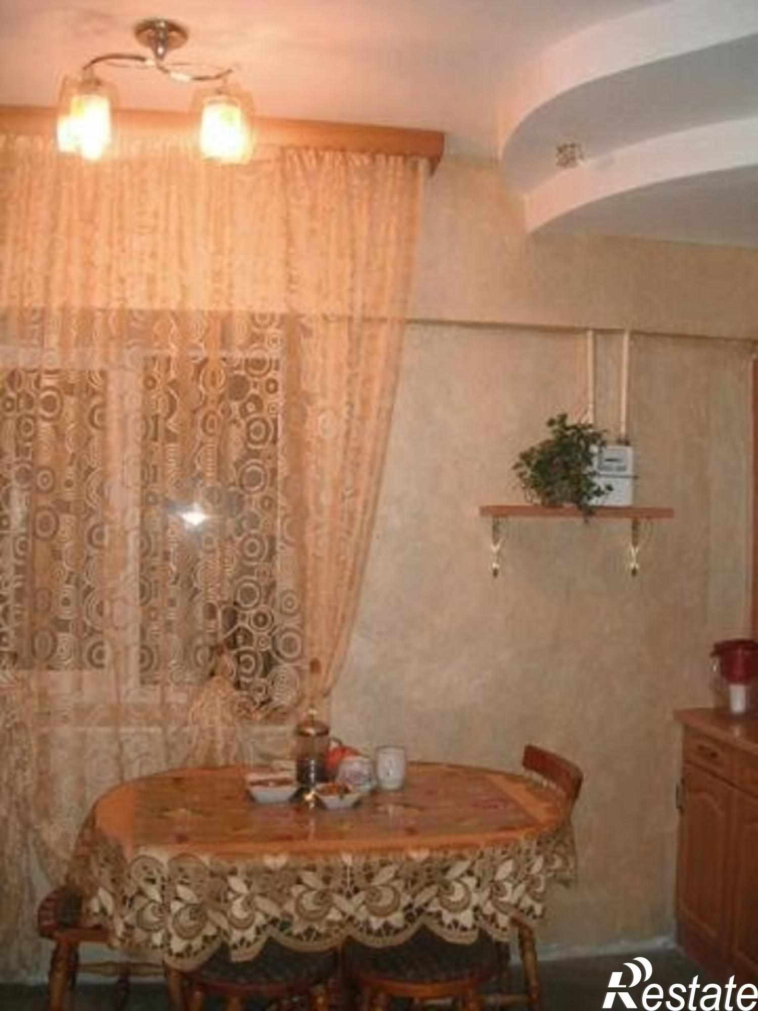 Сдать комнату за 7 000 рублей на Ермака ул, 3