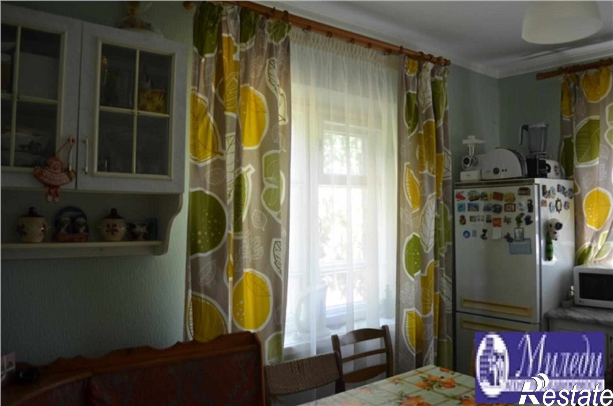 Купить дачу, дом, коттедж за 3 750 000 рублей на мира улица, 1005