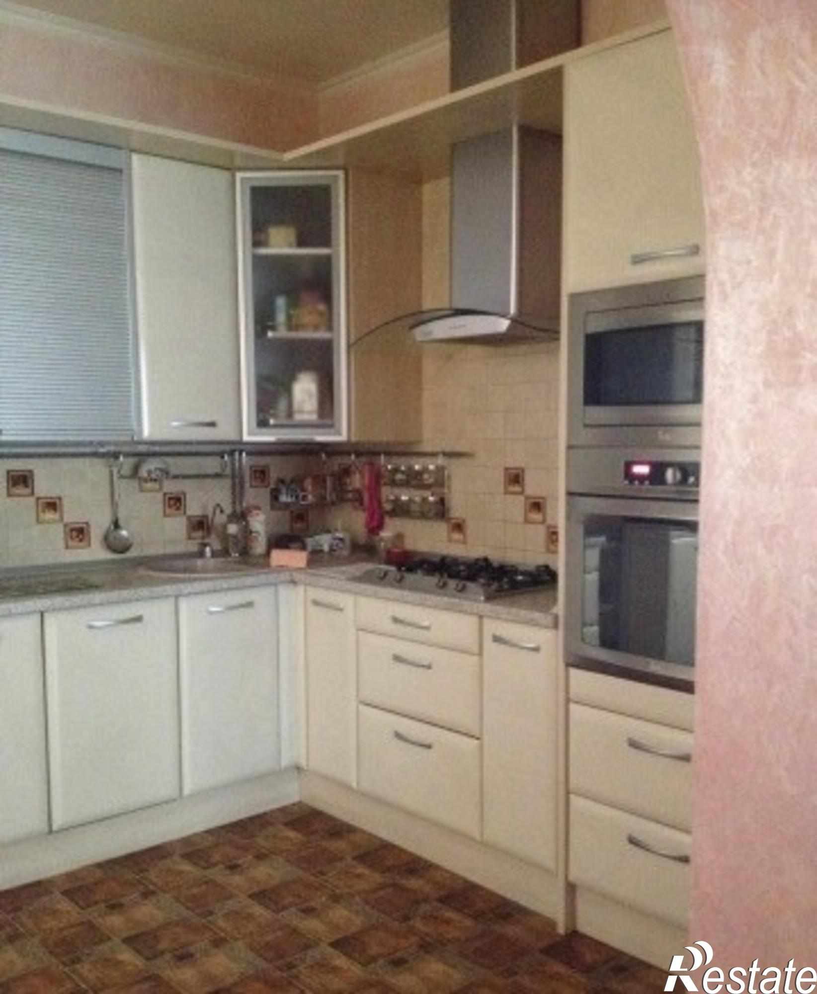 Купить дачу, дом, коттедж за 10 200 000 рублей на Заводская улица, 784