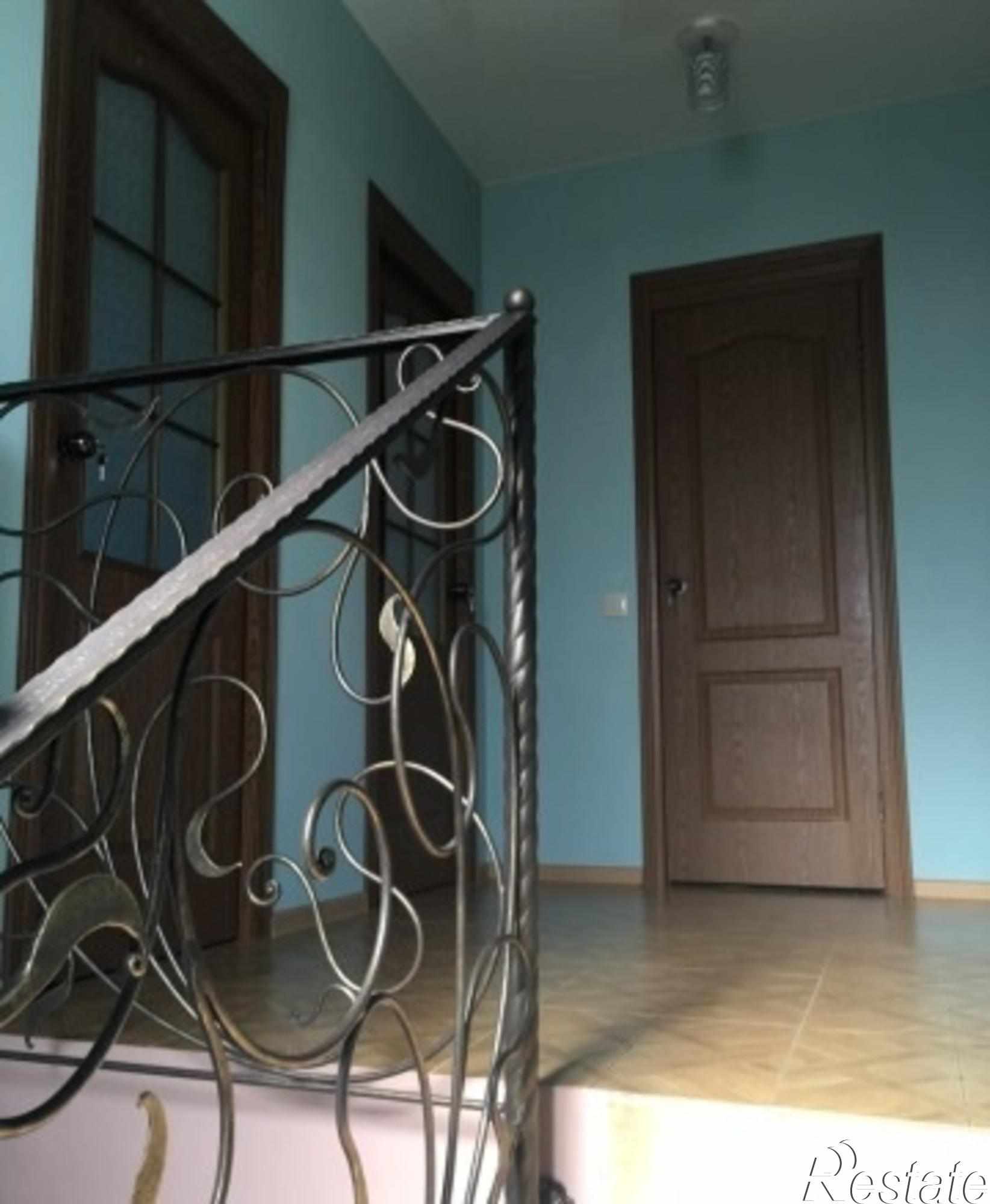 Купить дачу, дом, коттедж за 5 700 000 рублей на мира улица, 1005