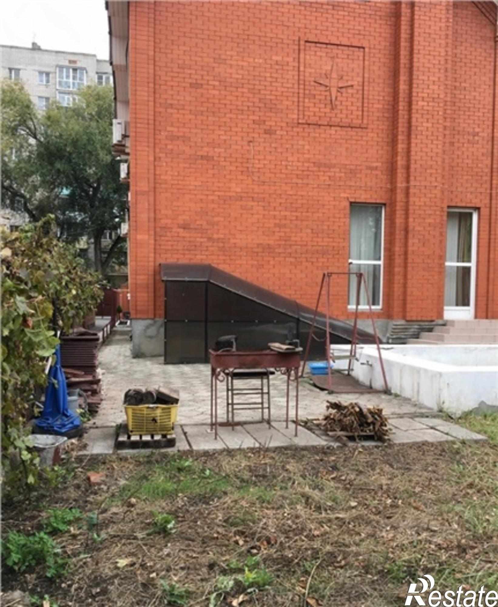 Купить дачу, дом, коттедж за 13 500 000 рублей на Кирова улица, 1005
