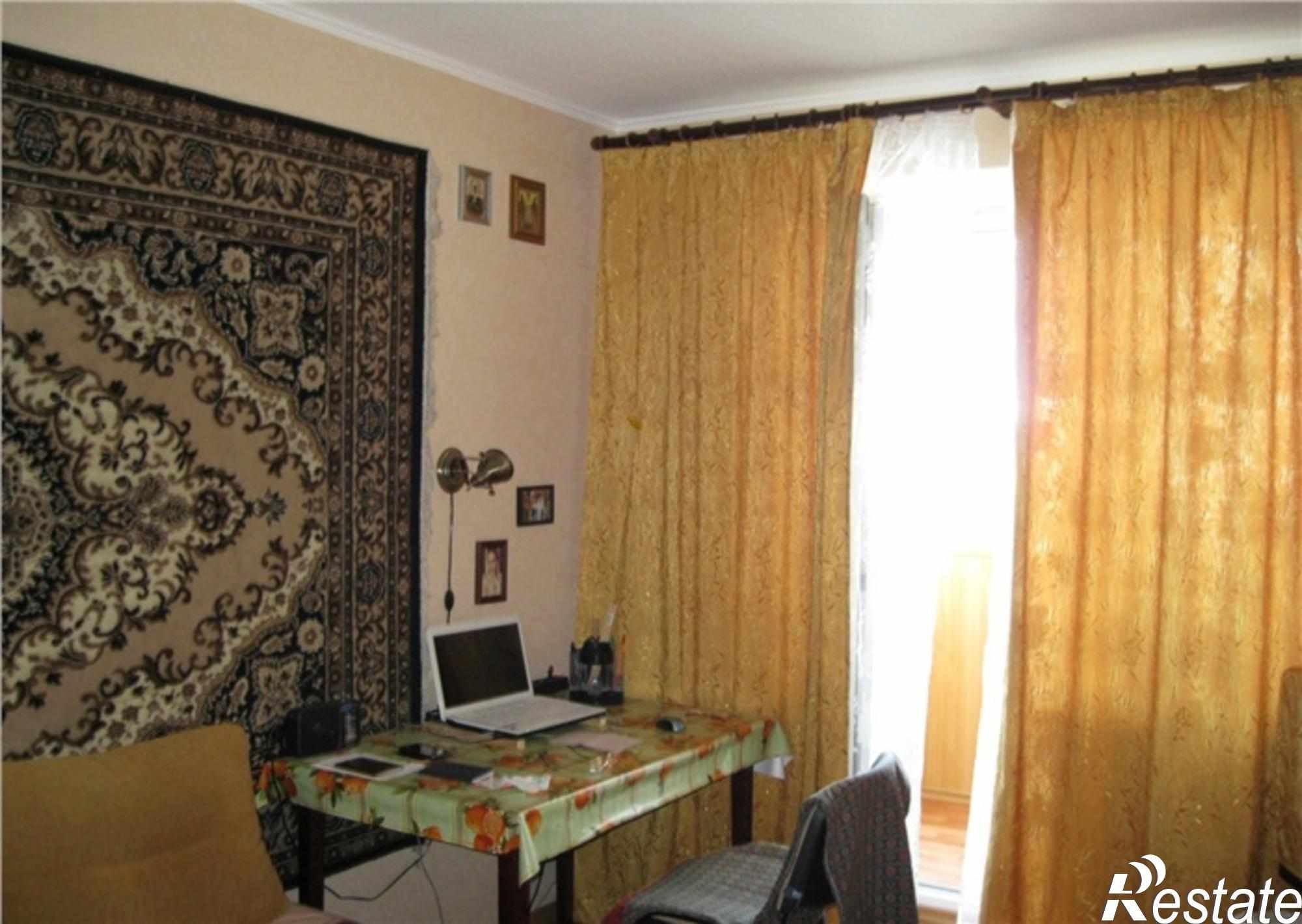 Купить квартиру за 2 400 000 рублей на Гайдаш улица, 1122