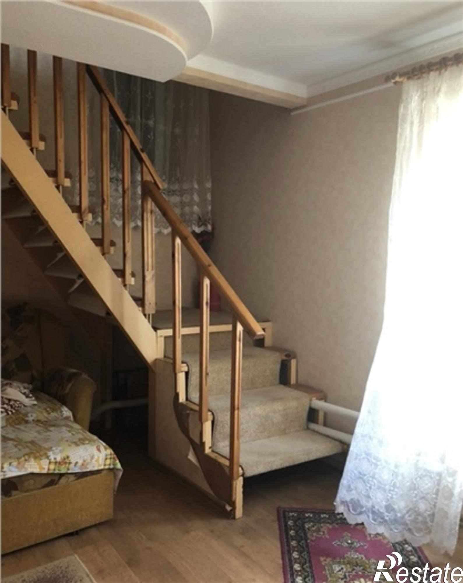 Купить дачу, дом, коттедж за 10 000 000 рублей на Крылова улица, 1005
