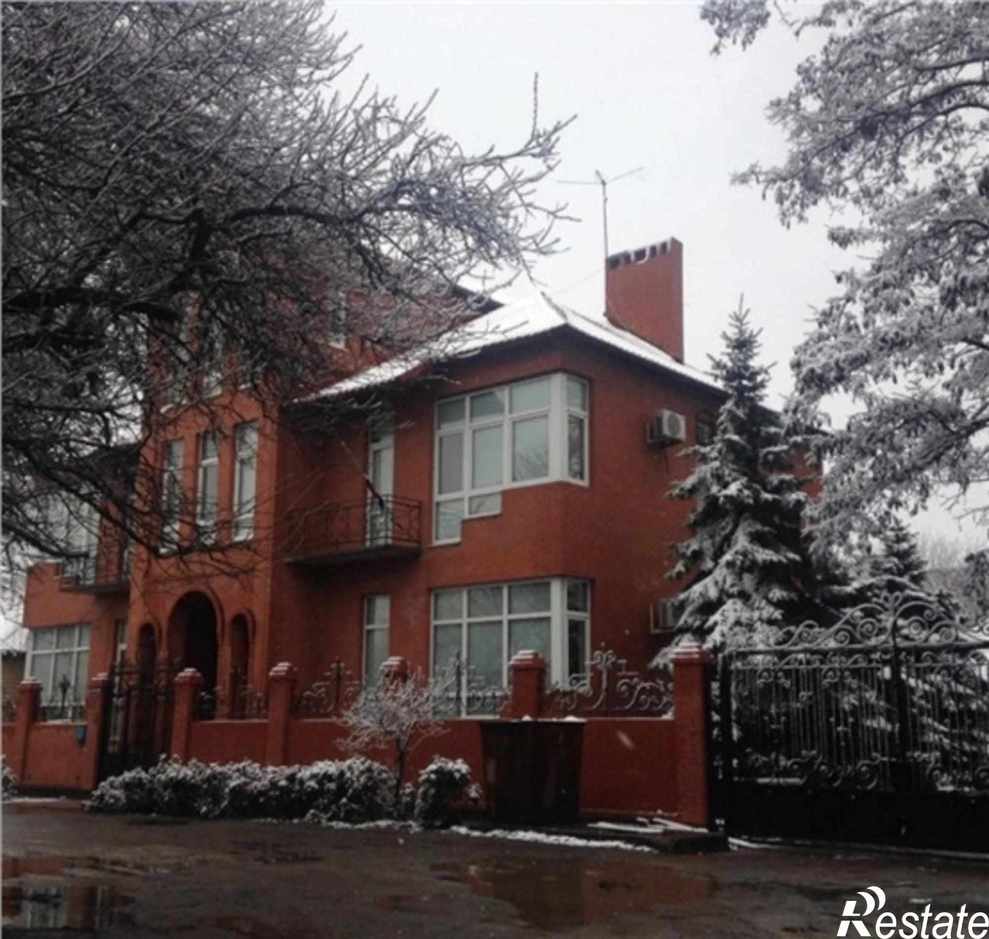 Купить дачу, дом, коттедж за 25 000 000 рублей на Пионерская улица, 789