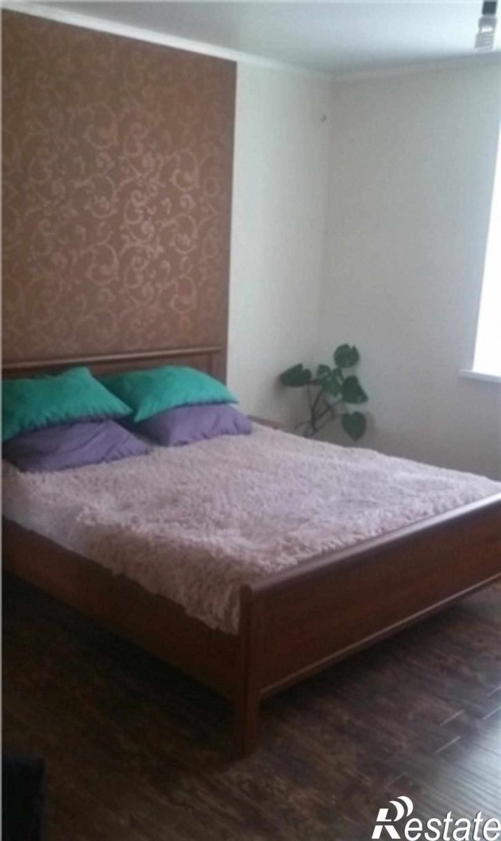 2-комн квартира ушинского улица, 100