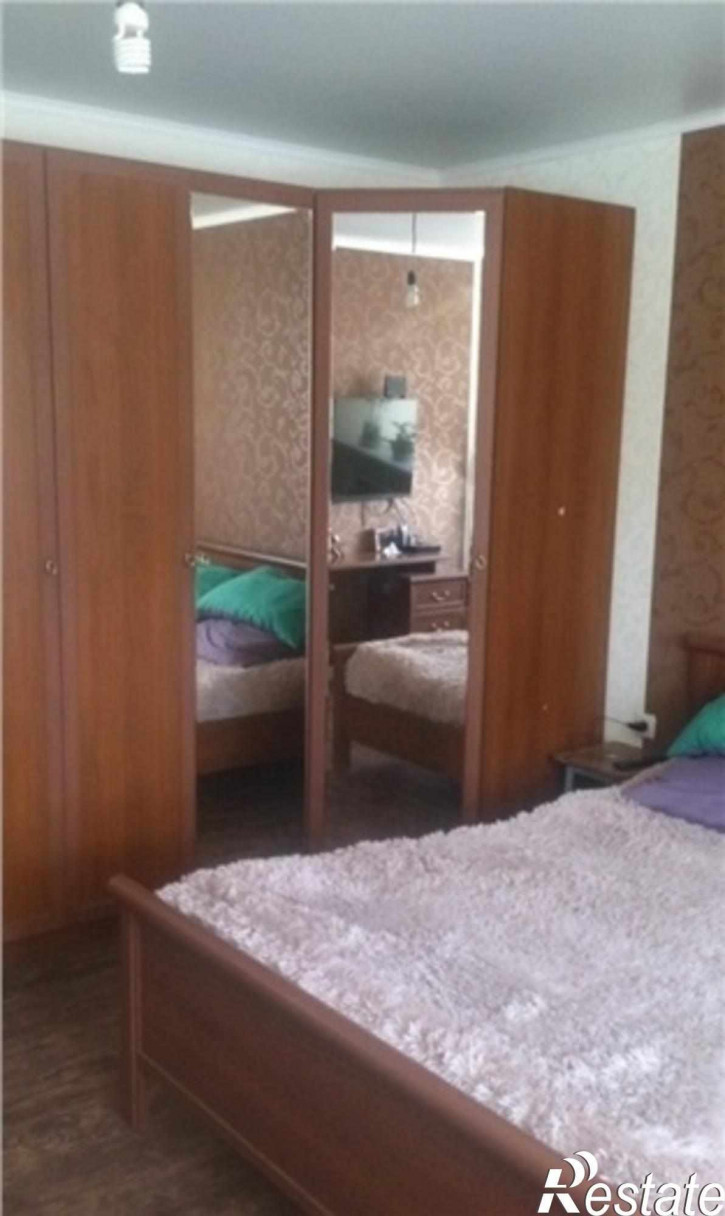 2-комн квартира ушинского улица, 100