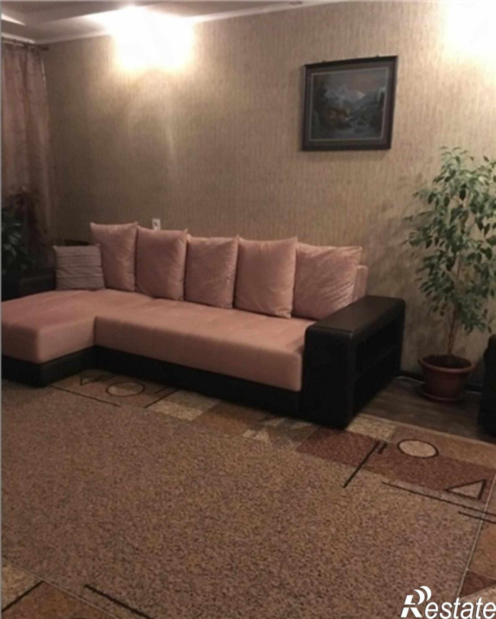 2-комн квартира гайдара улица, 1005