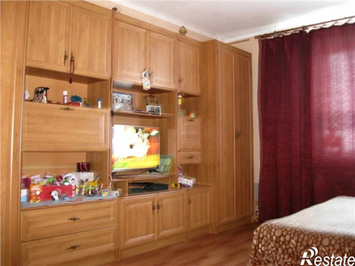 2-комн квартира Гайдаш улица, 1122